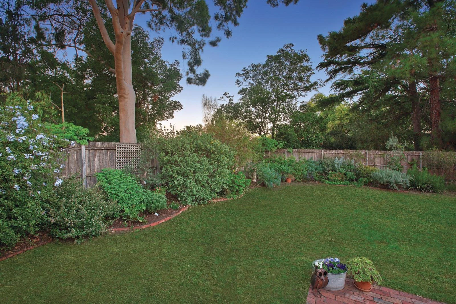 64 Ardrie Road, Malvern East, VIC