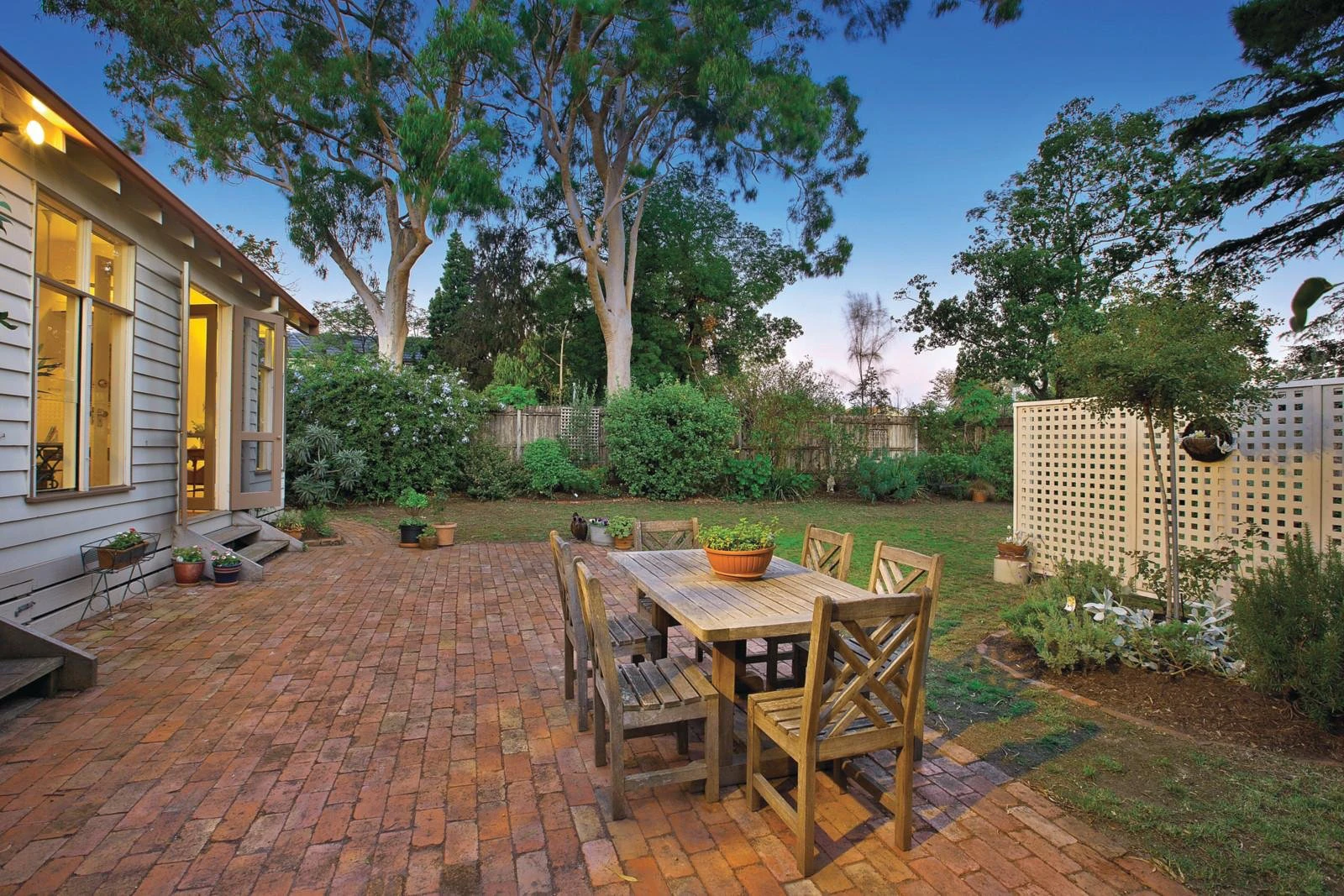 64 Ardrie Road, Malvern East, VIC