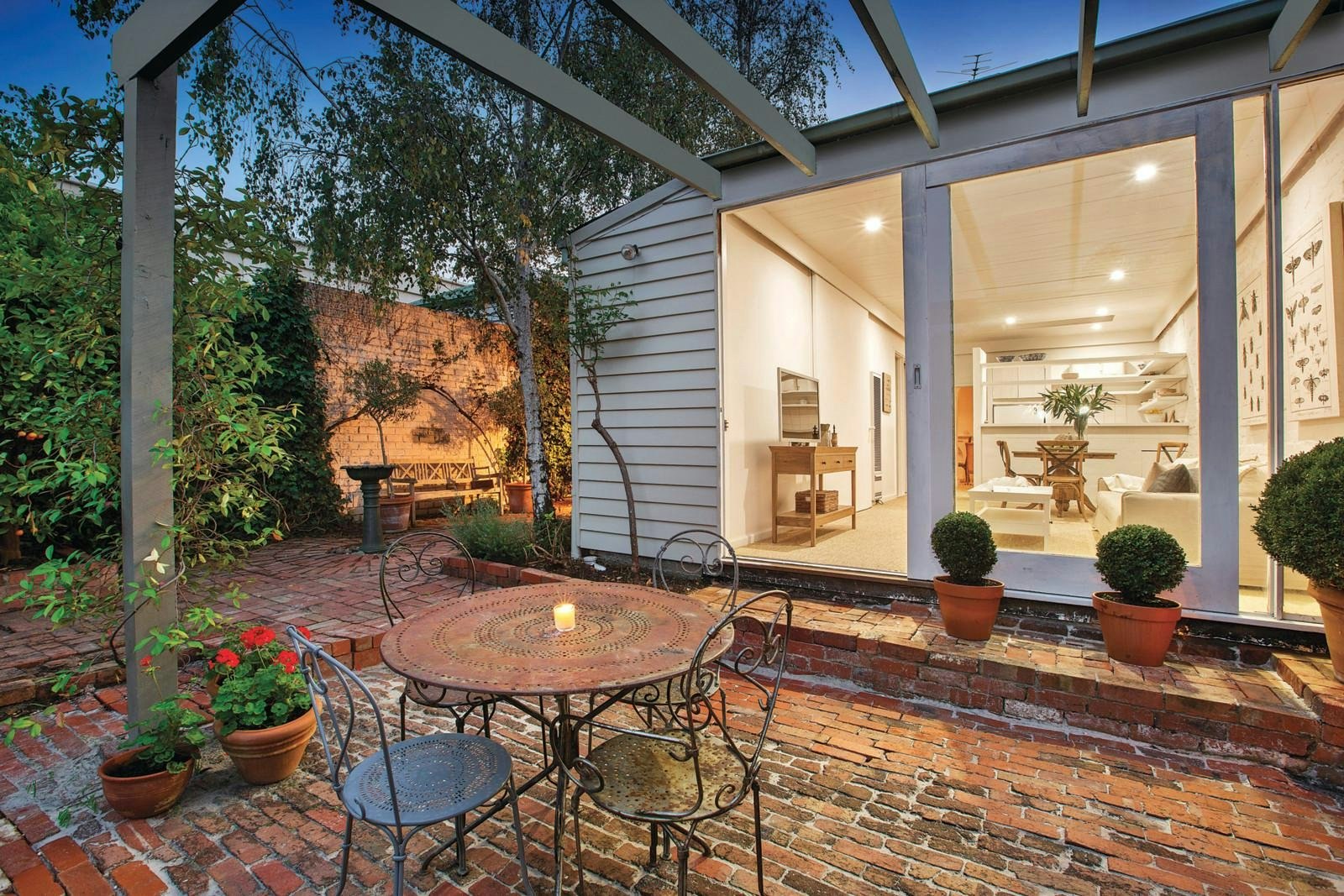 7 Eileen Street, Armadale, VIC