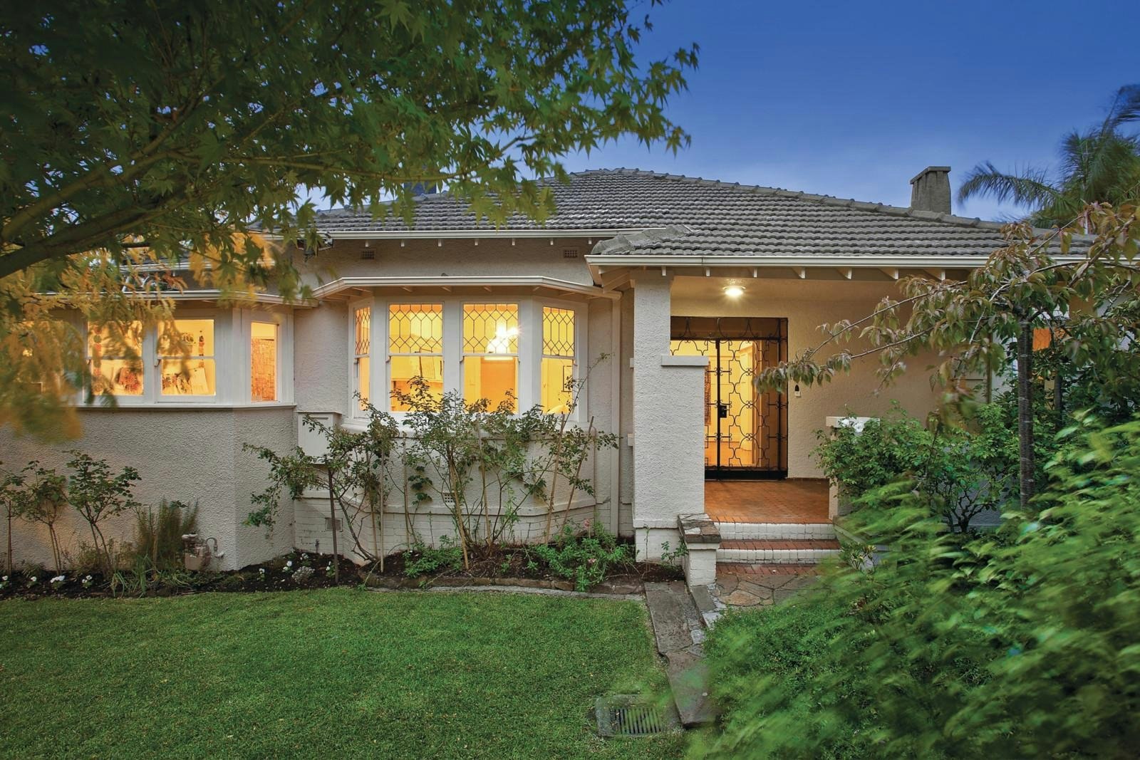 2 Wandeen Road, Glen Iris, VIC