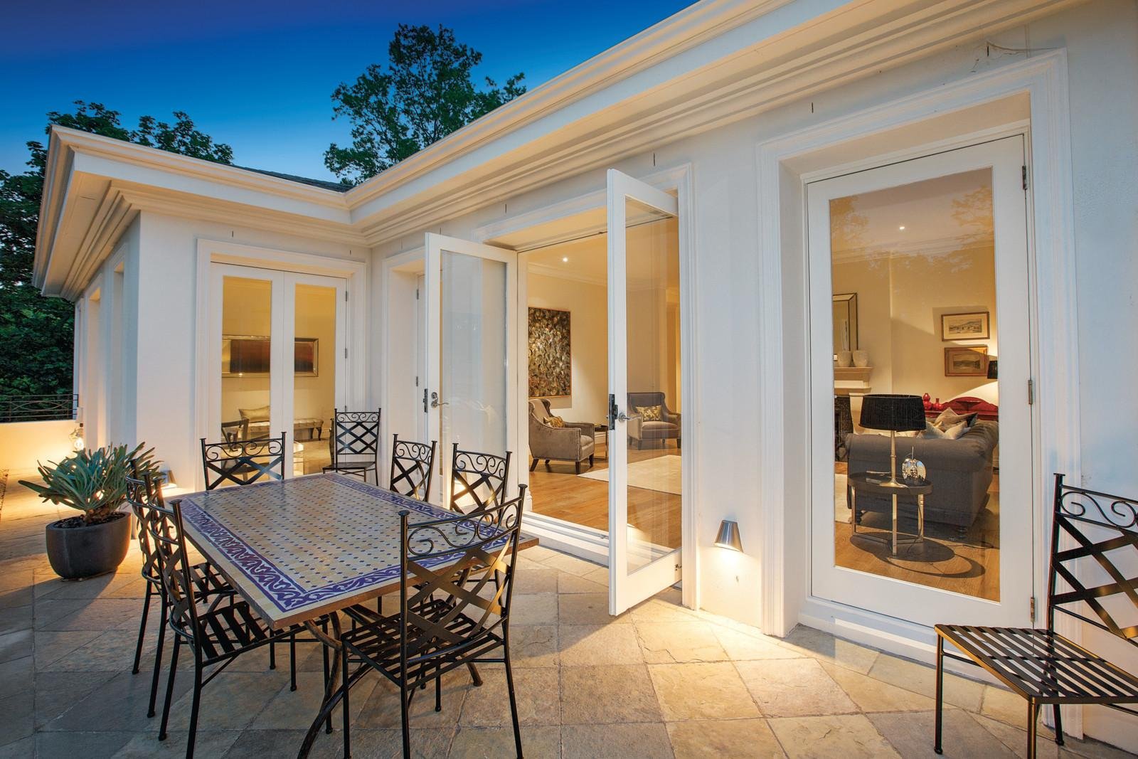 15 Lansell Road, Toorak - Thumbnail 2