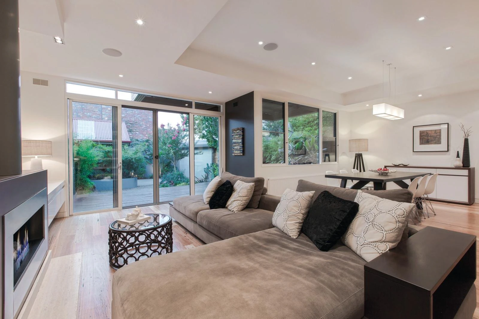 14 Meredith Street, Elwood, VIC