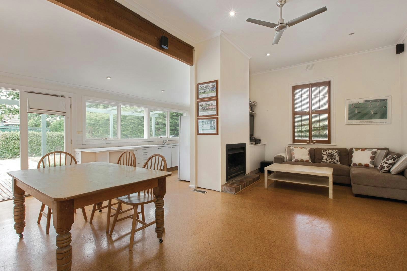 15 Nyora Street, Malvern East, VIC