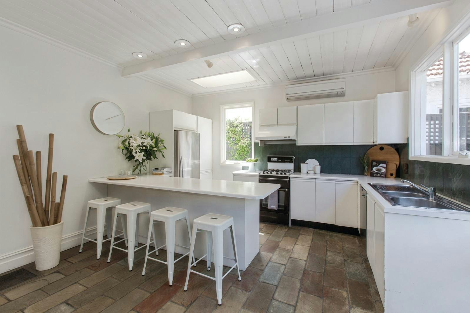 7 Raleigh Street, Malvern, VIC