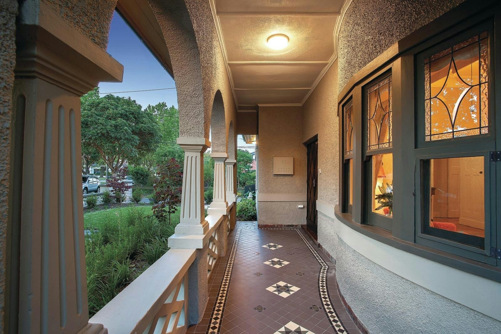 20 Nirvana Avenue, Malvern East, VIC