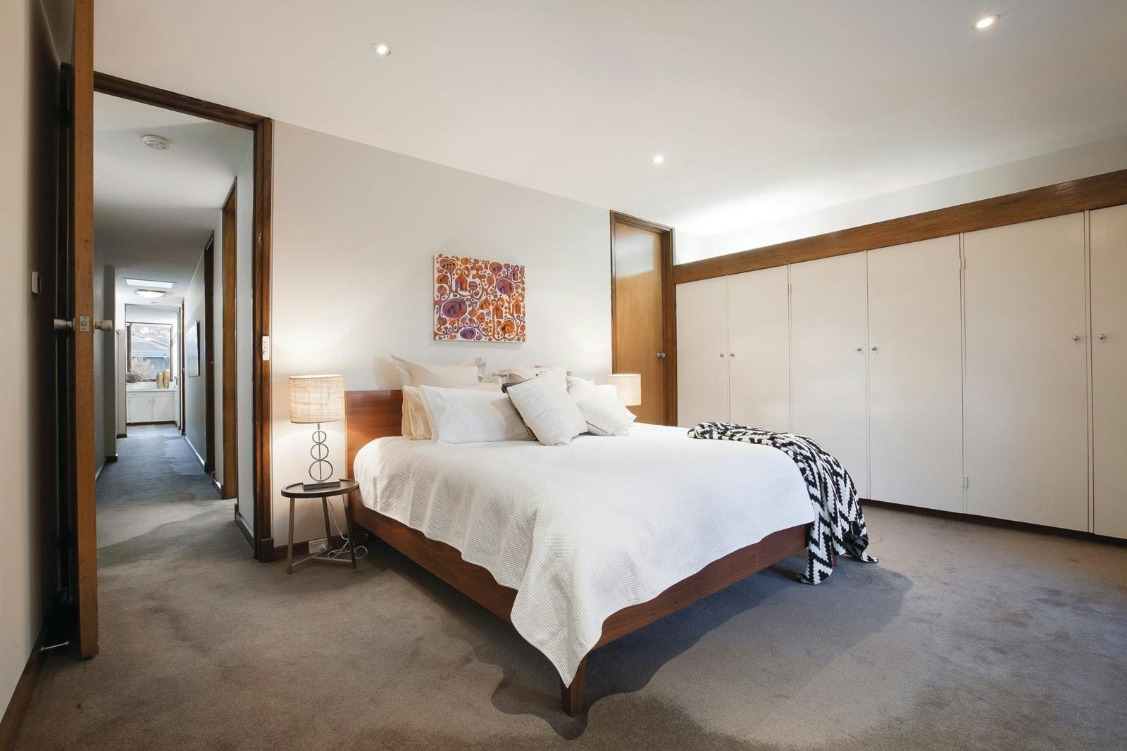 7 Streeton Court, Mont Albert, VIC