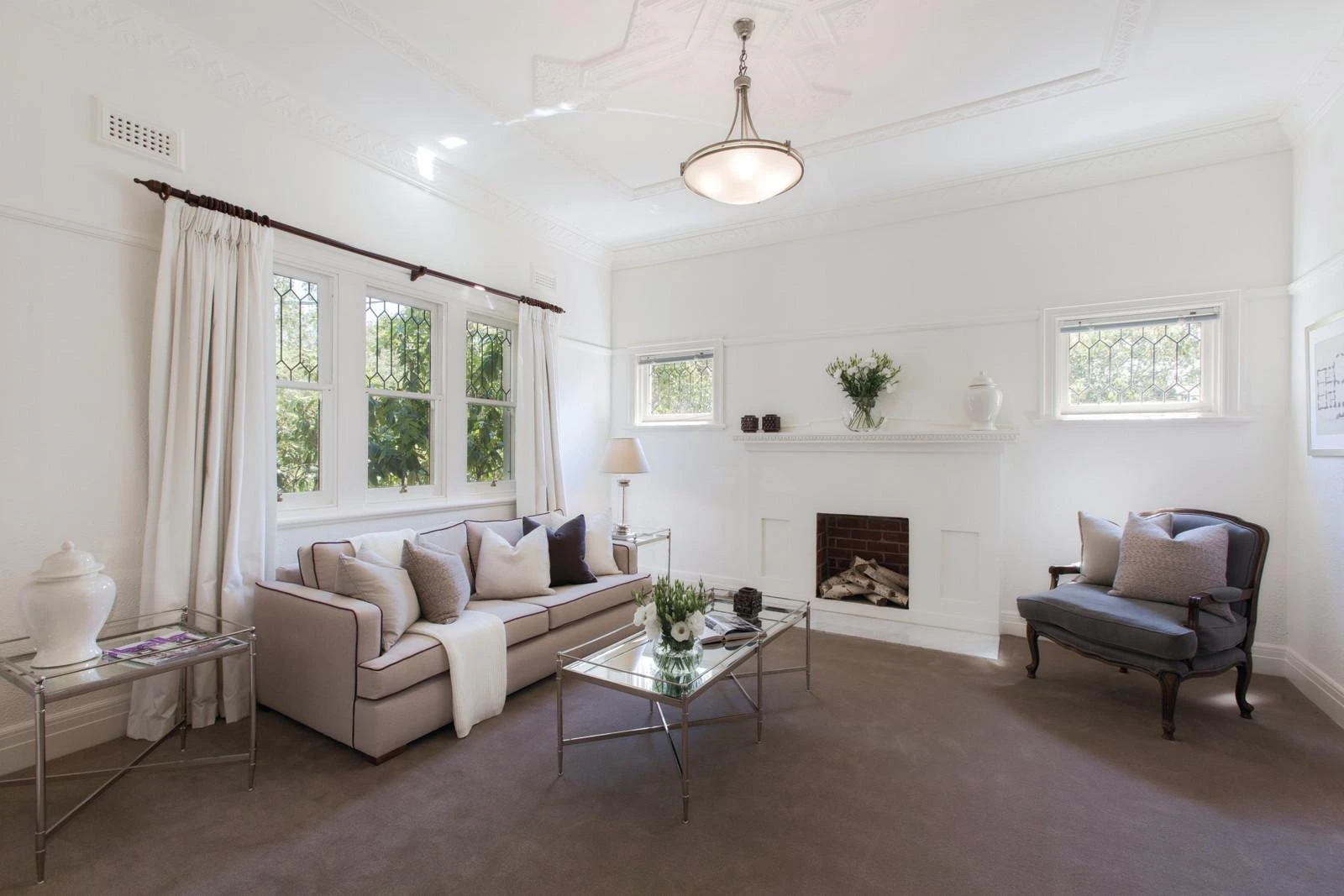 17 Valley Parade, Glen Iris, VIC