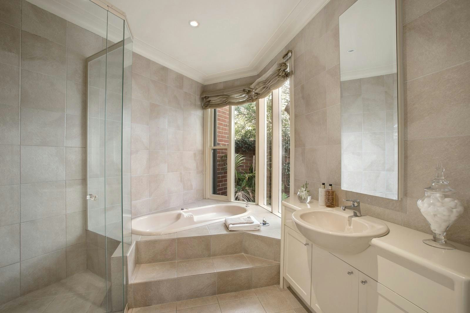 70 Central Park Road, Malvern East, VIC