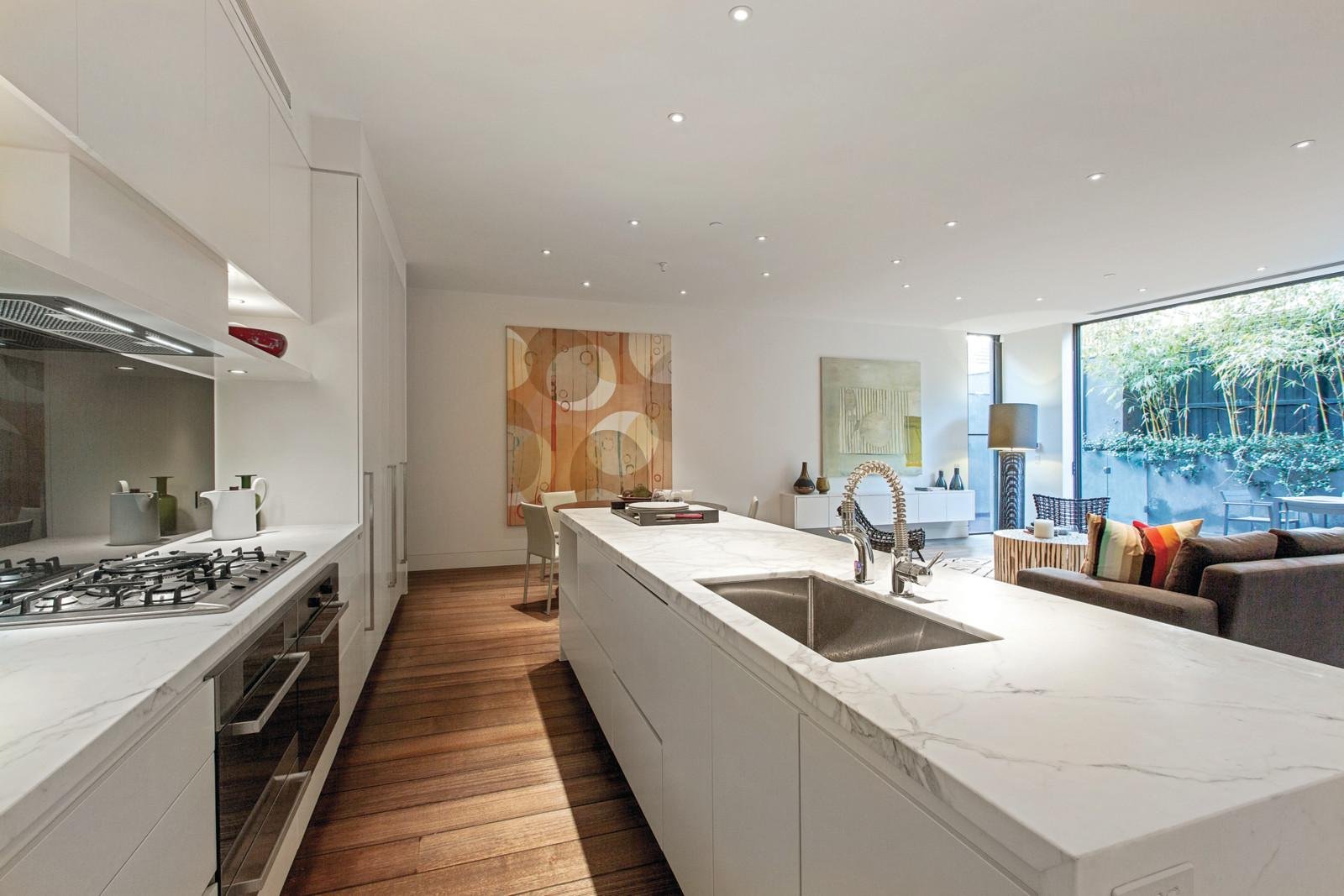11C Moffat Street, South Yarra - Thumbnail 2