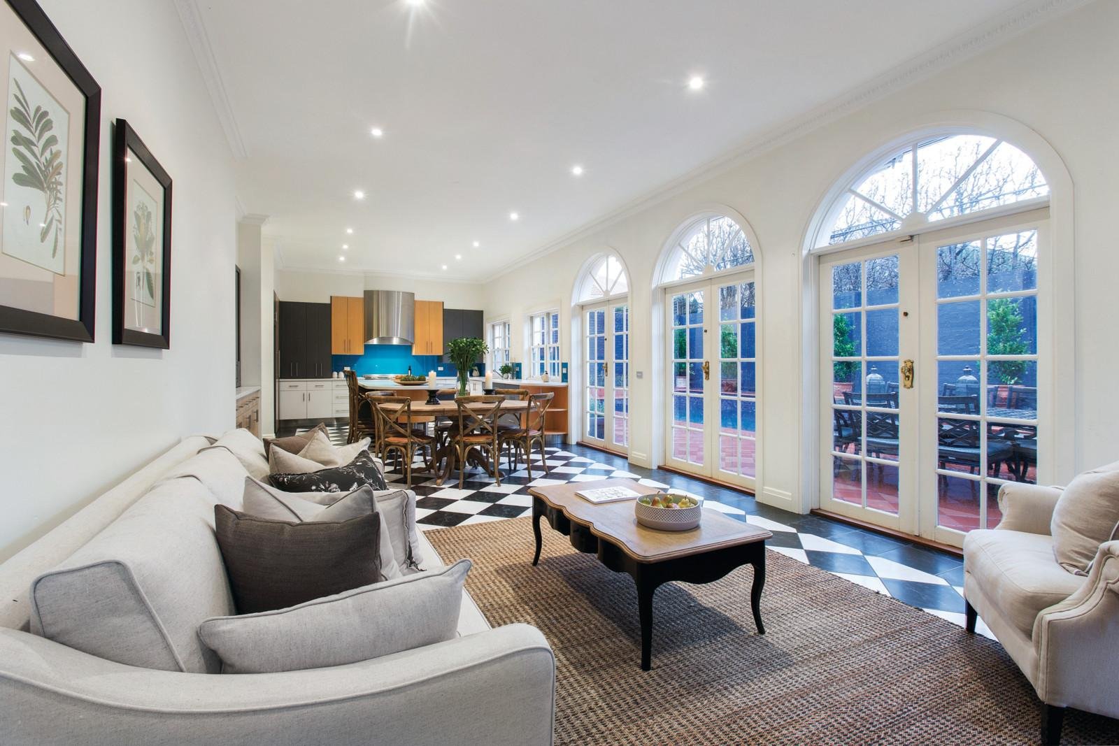 217 Kooyong Road, Toorak - Thumbnail 3