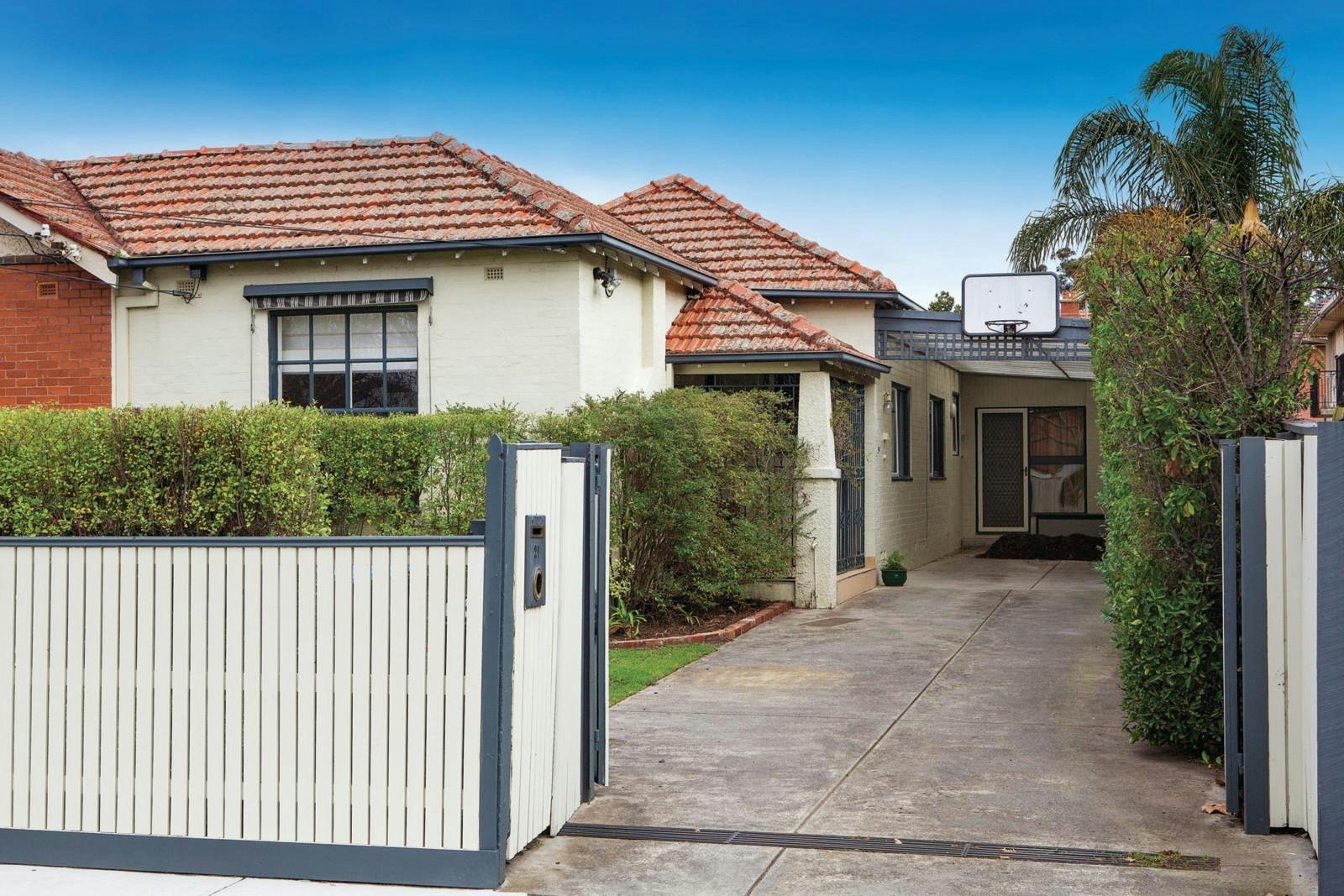 21 Warley Road, Malvern East, VIC