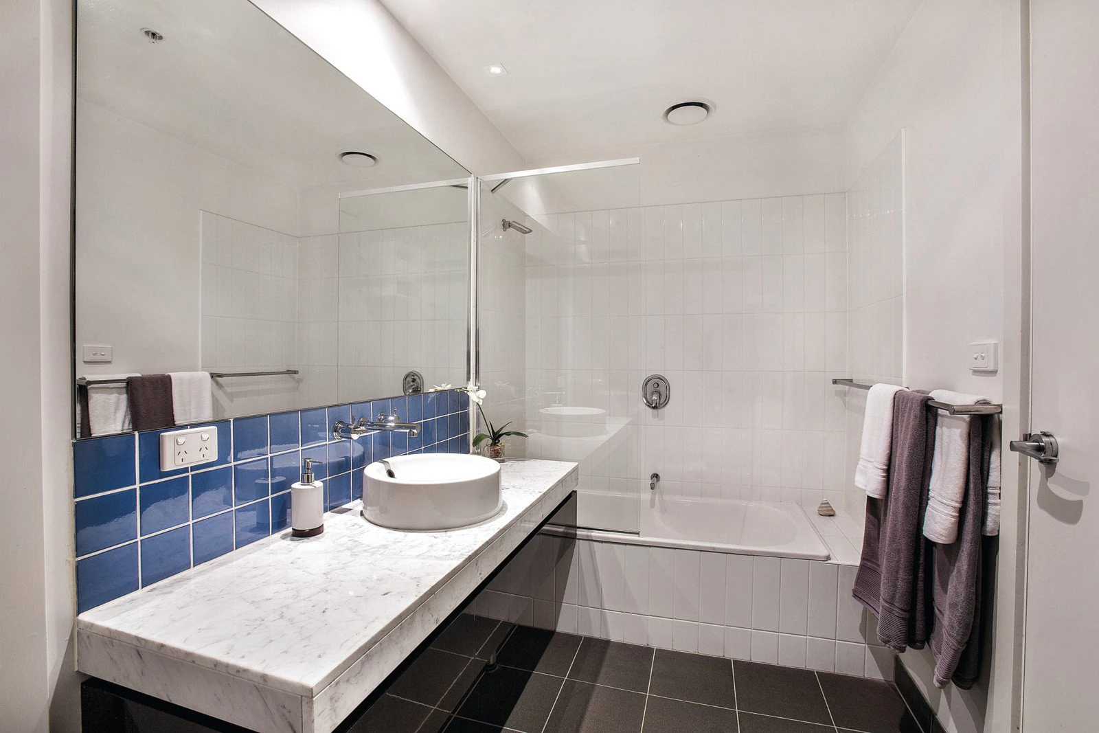 501/55 Bay Street, Port Melbourne, VIC