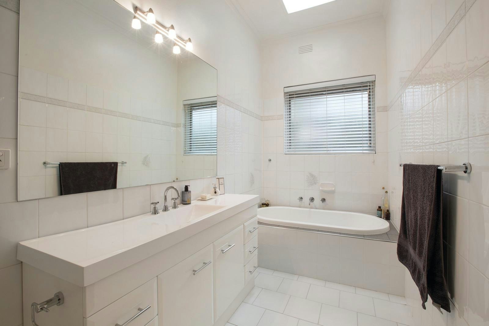 21 Warley Road, Malvern East, VIC