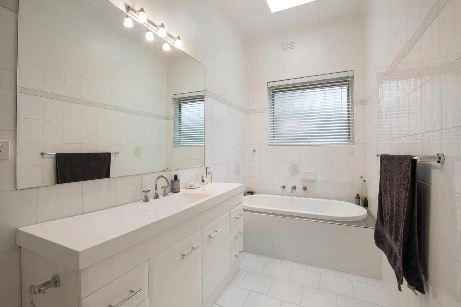 21 Warley Road, Malvern East, VIC