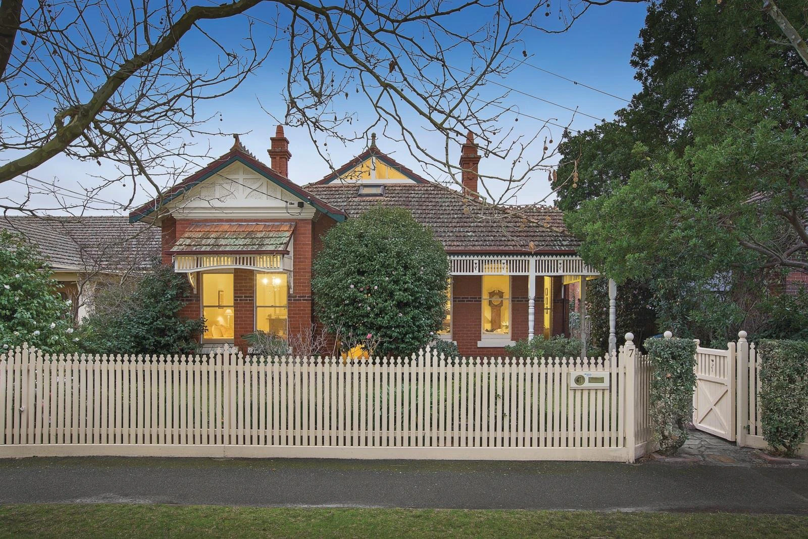 7 Manning Road, Malvern East, VIC