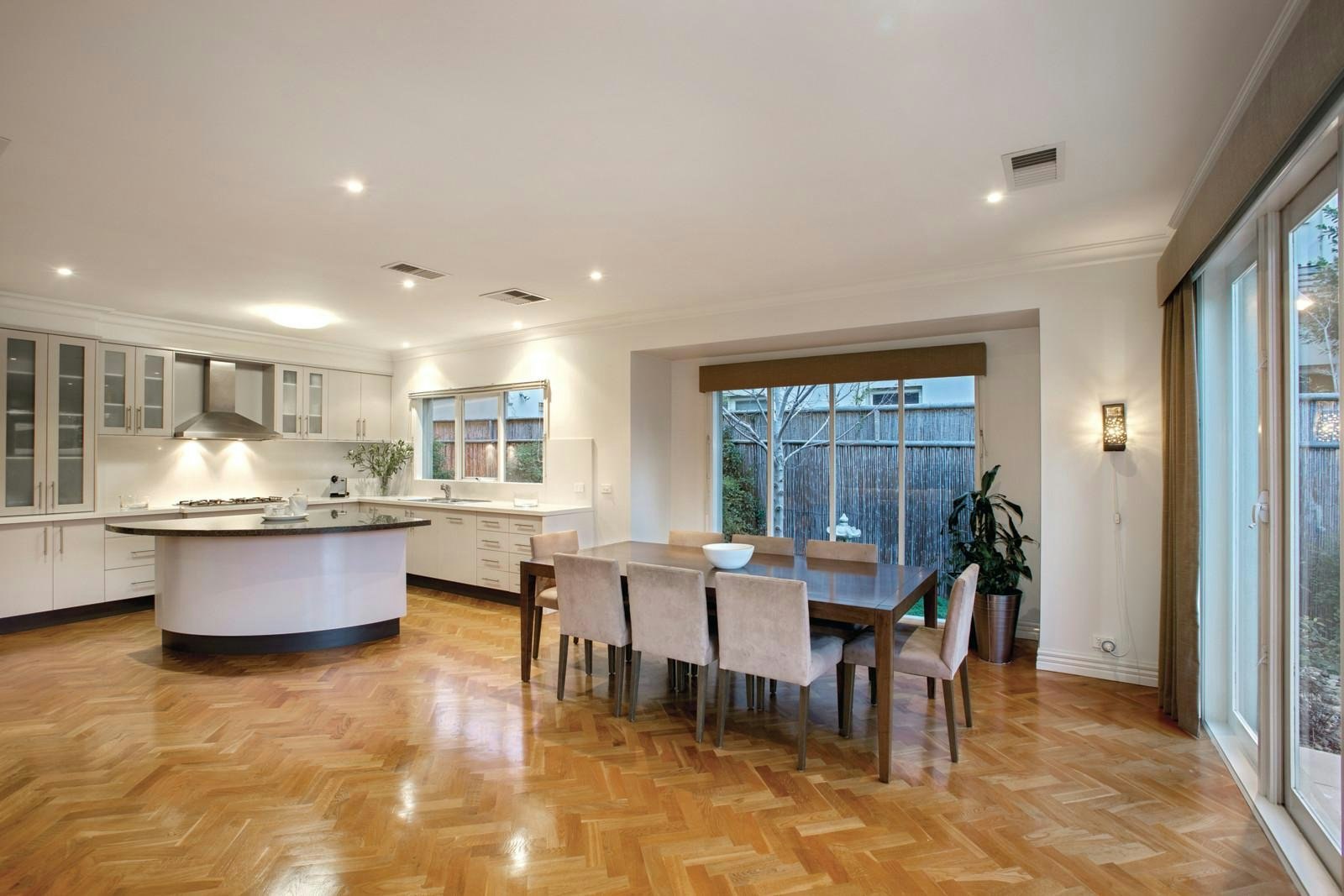 15 Wallace Grove, Brighton, VIC