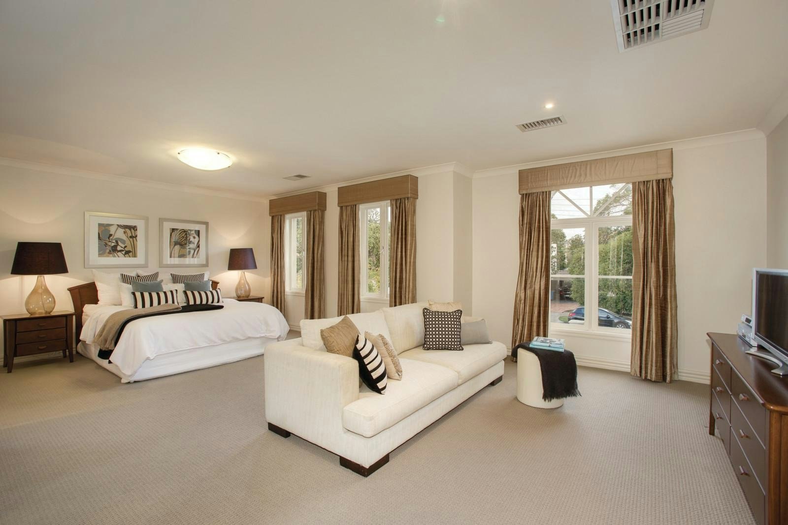 15 Wallace Grove, Brighton, VIC