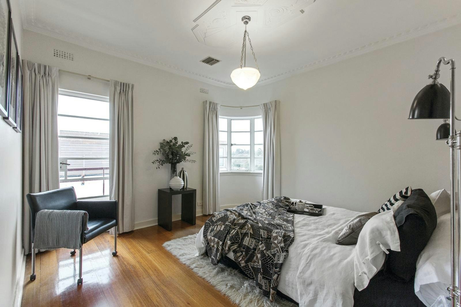 2/30 Verdant Avenue, Toorak, VIC