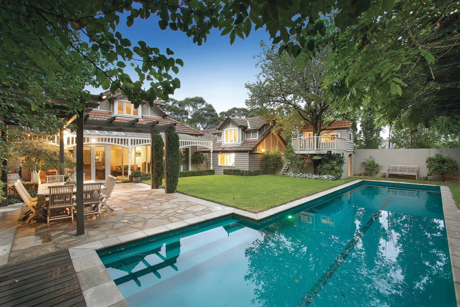 23 Chatham Road, Canterbury, VIC