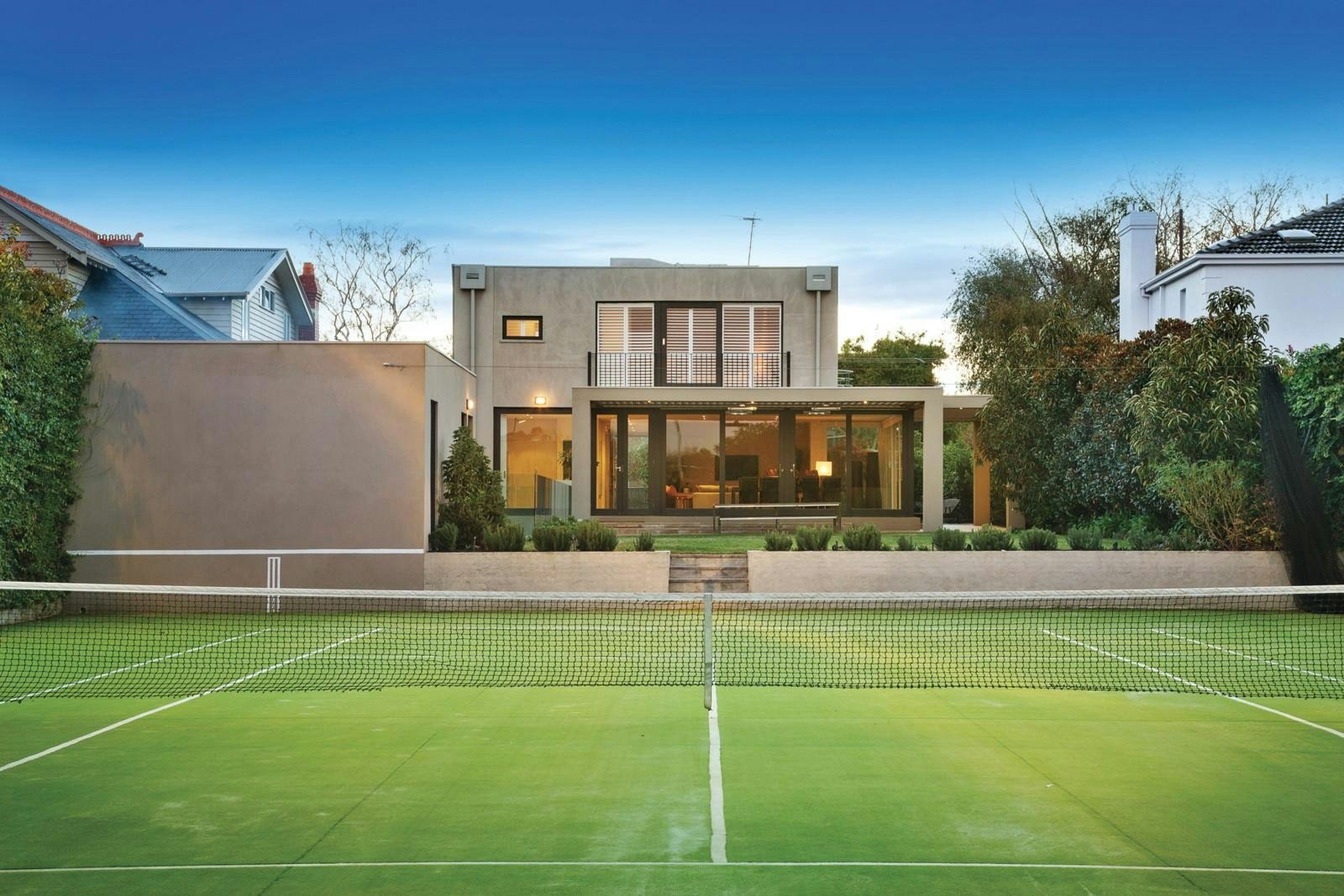 16 Lysterville Avenue, Malvern, VIC