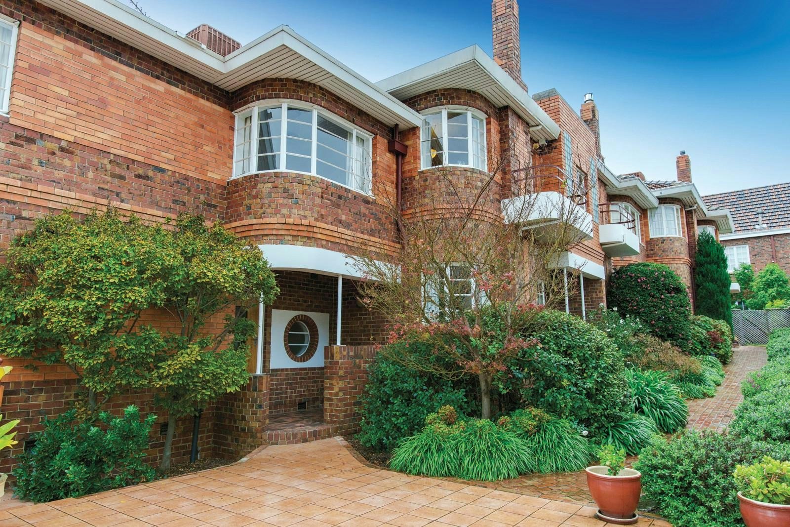 2/30 Verdant Avenue, Toorak, VIC