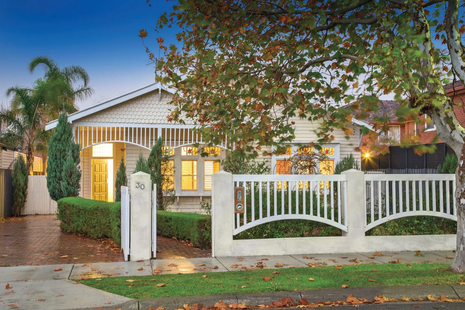 30 Emo Road, Malvern East, VIC