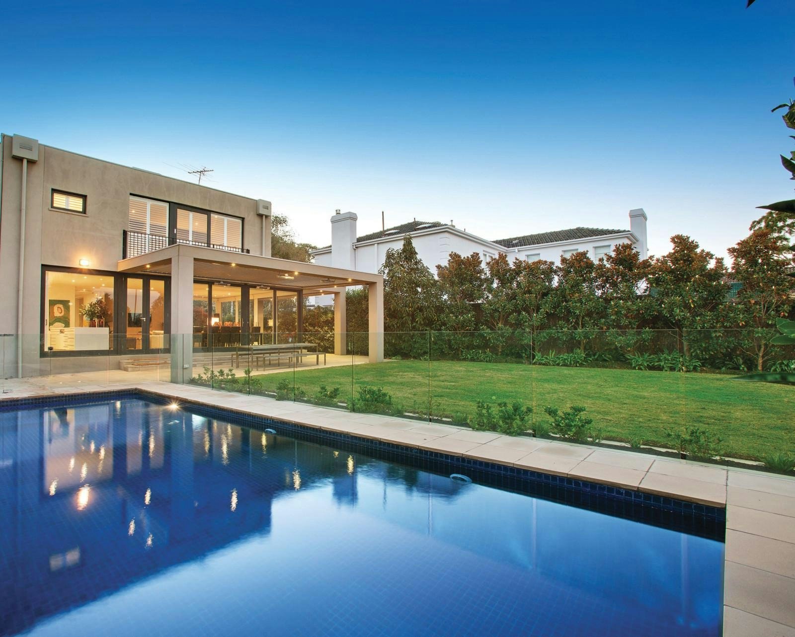 16 Lysterville Avenue, Malvern, VIC