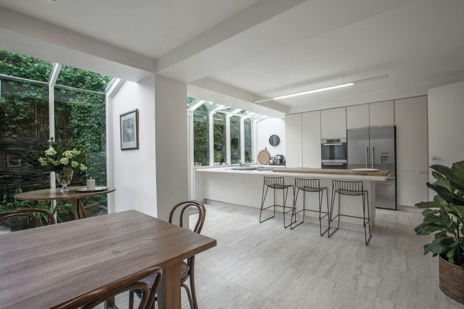 148 Kooyong Road, Toorak, VIC