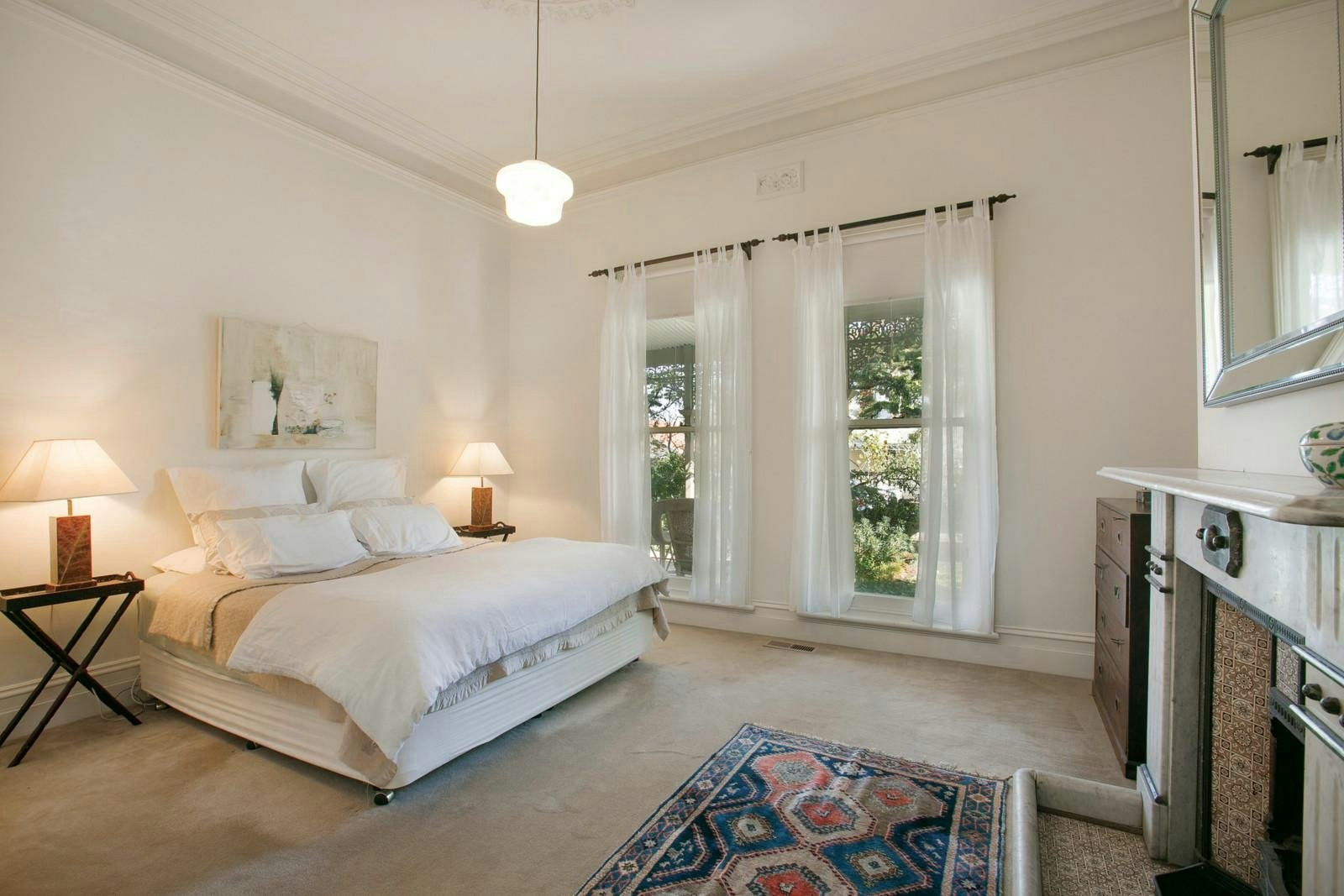 37 Essex Road, Surrey Hills, VIC