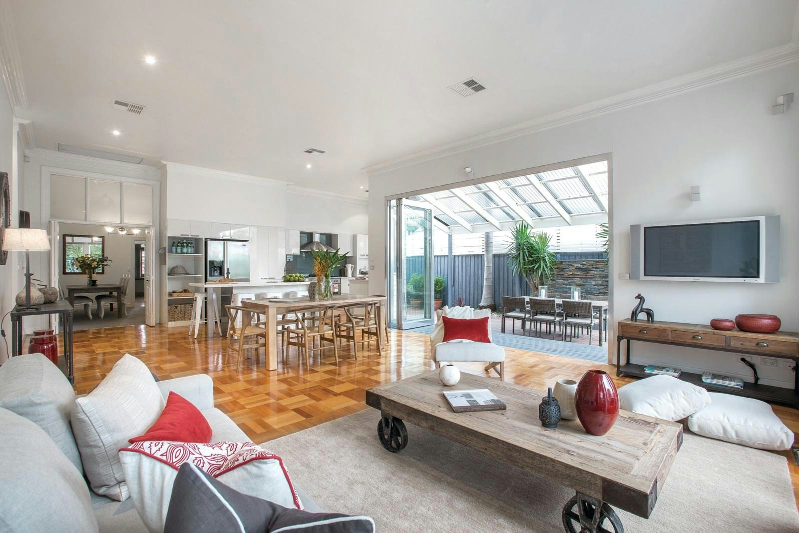 30 Emo Road, Malvern East, VIC