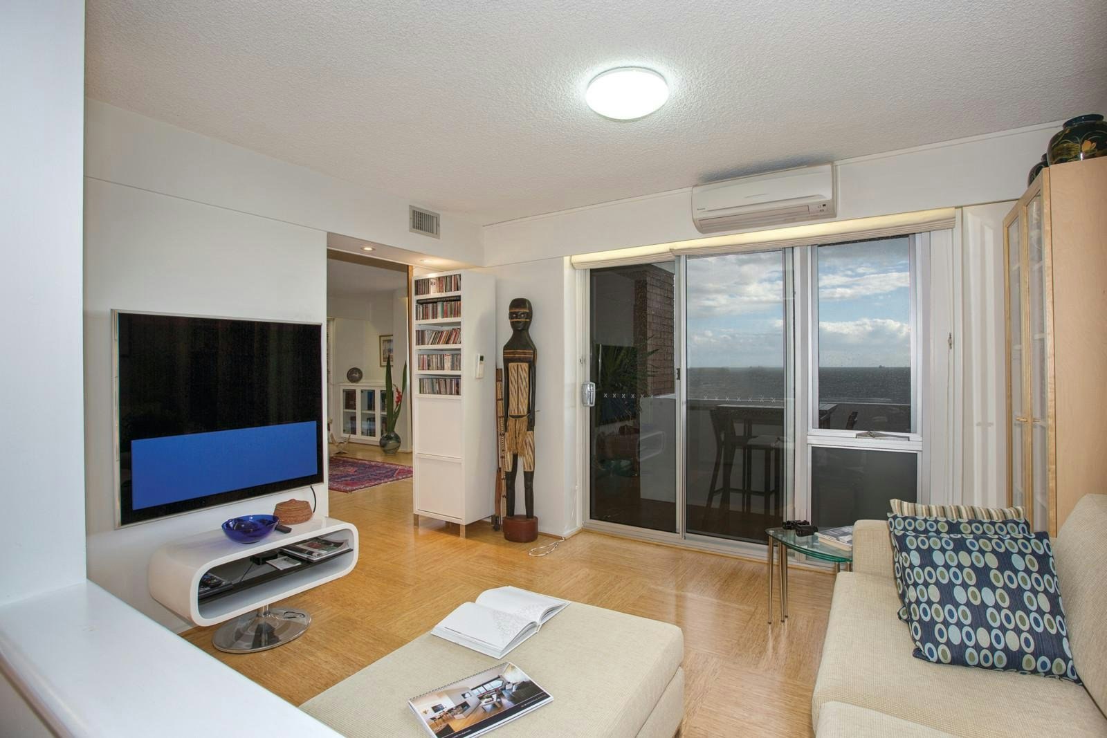 83/13 The Esplanade, St Kilda, VIC