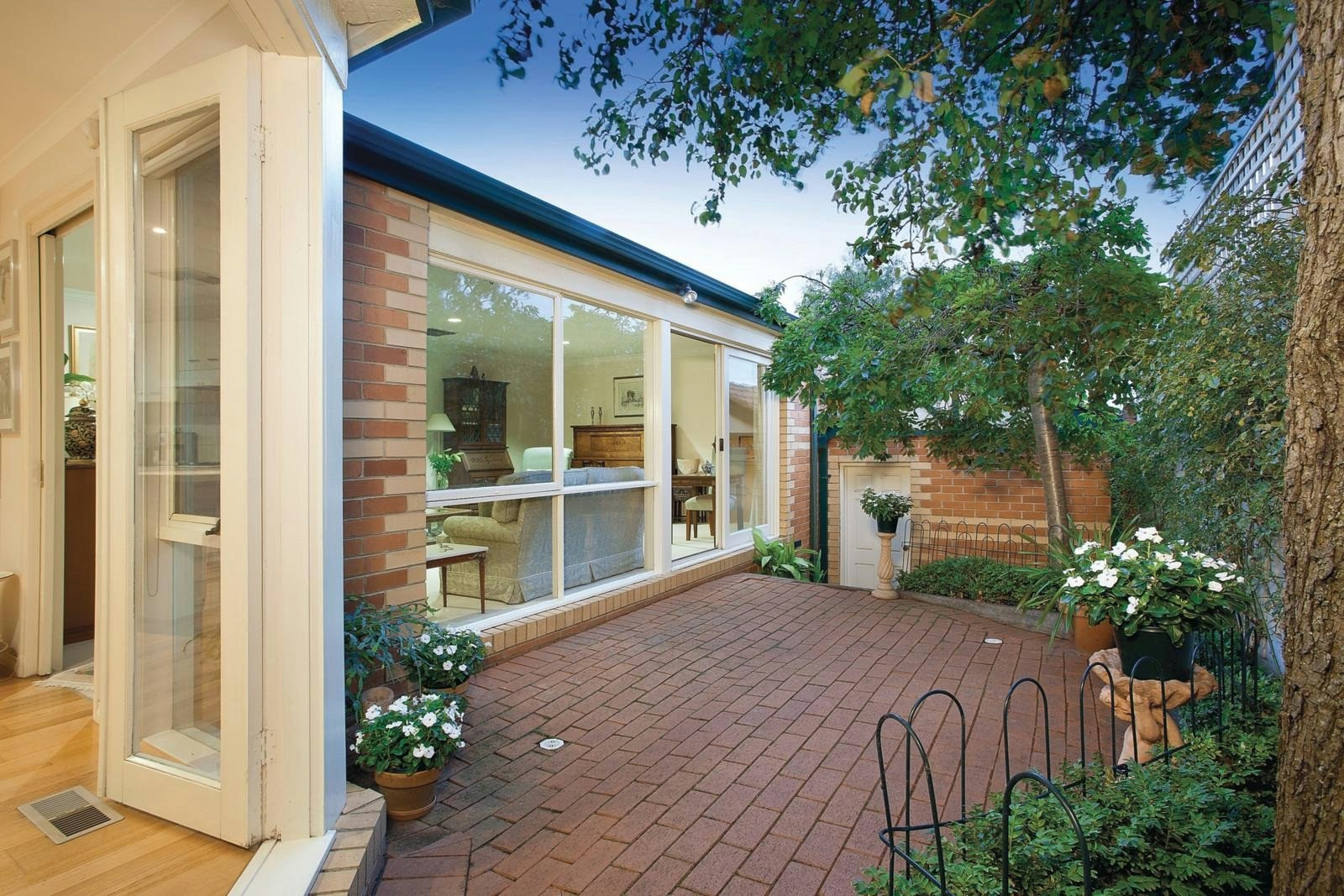 25 Canterbury Place, Hawthorn East, VIC