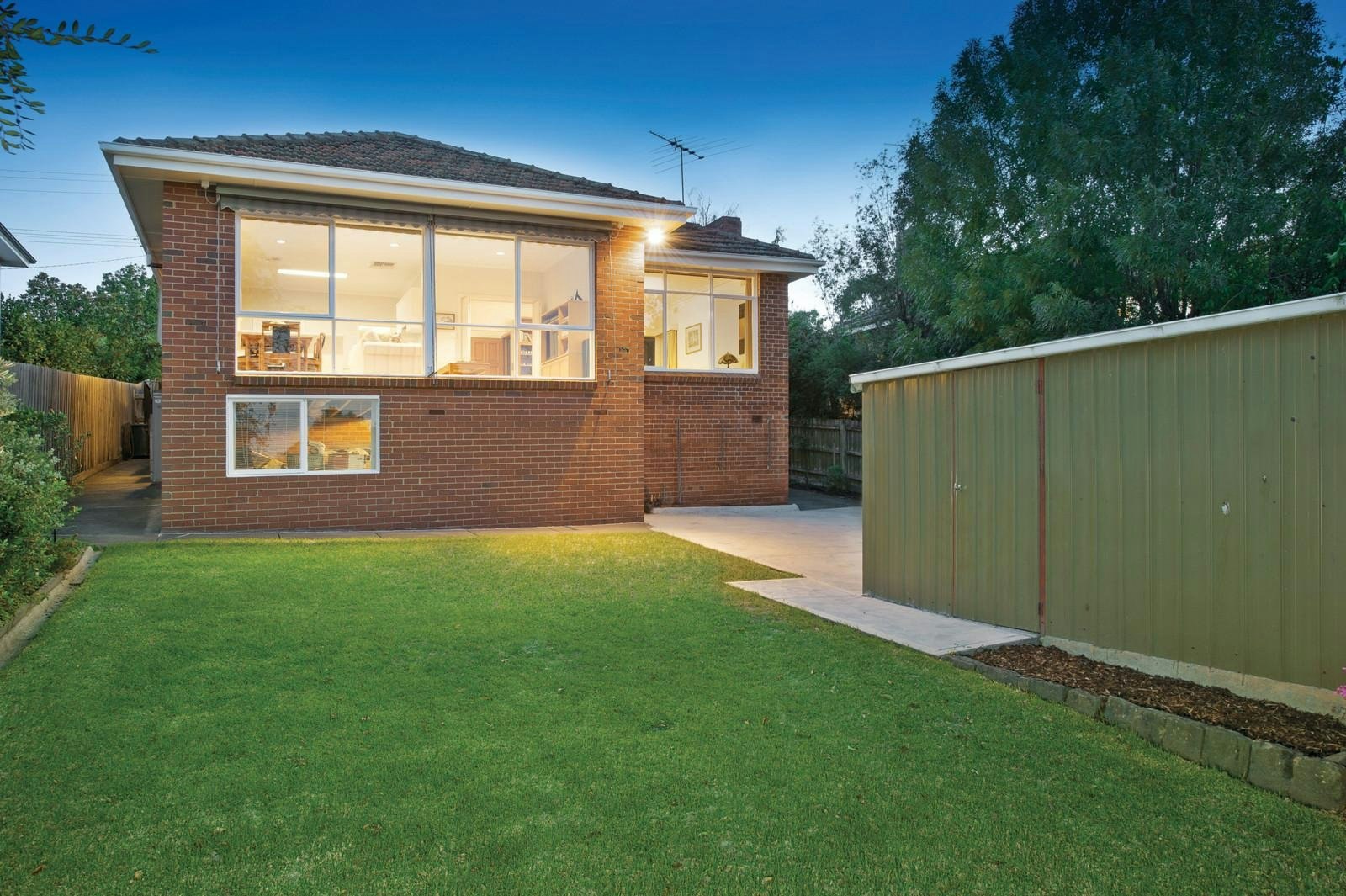 8 Coleman Avenue, Kew East, VIC