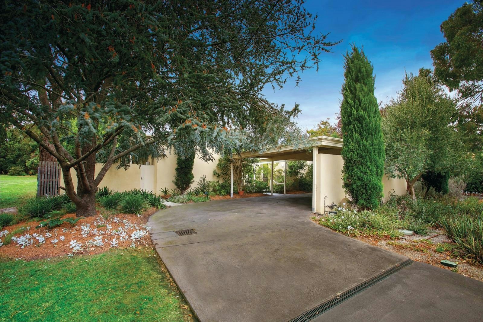 13-15 Yeovil Road, Glen Iris, VIC