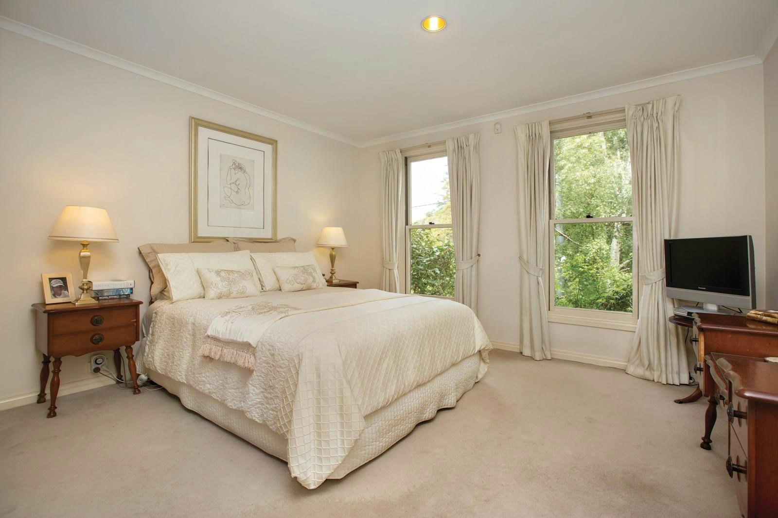 25 Canterbury Place, Hawthorn East, VIC