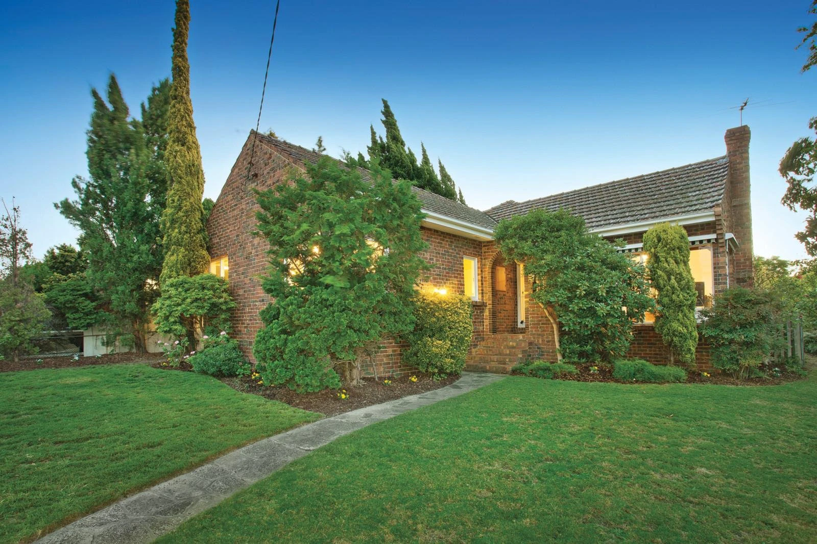 16 Vears Road, Ashburton, VIC