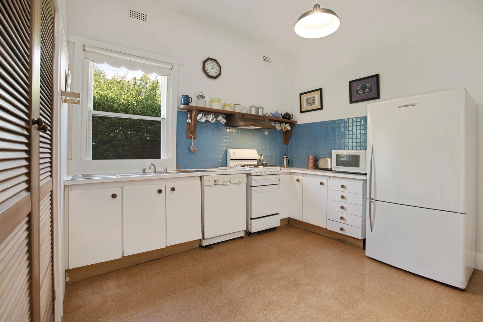2A Dryden Street, Canterbury, VIC