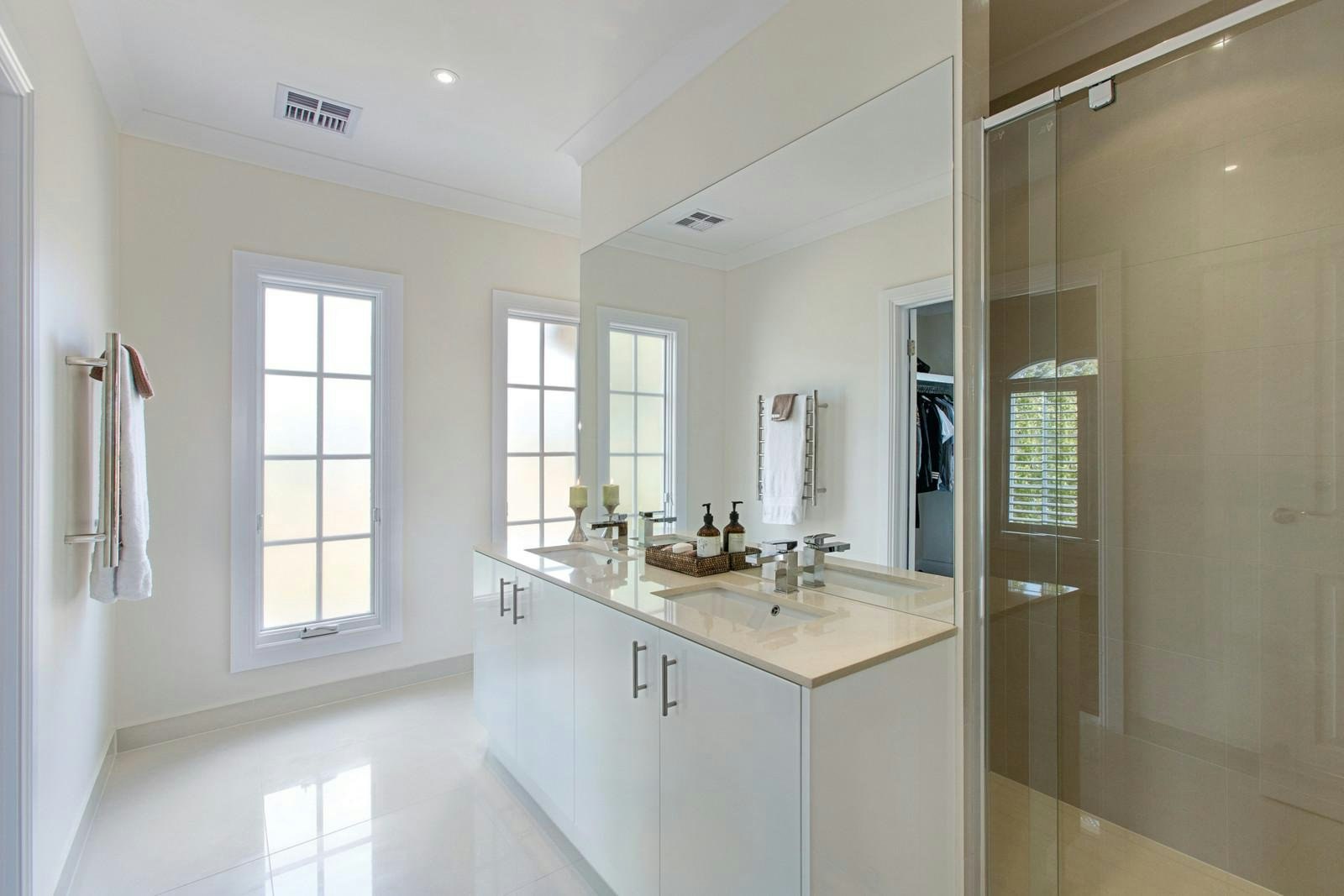 1/99 Rostrevor Parade, Mont Albert North, VIC