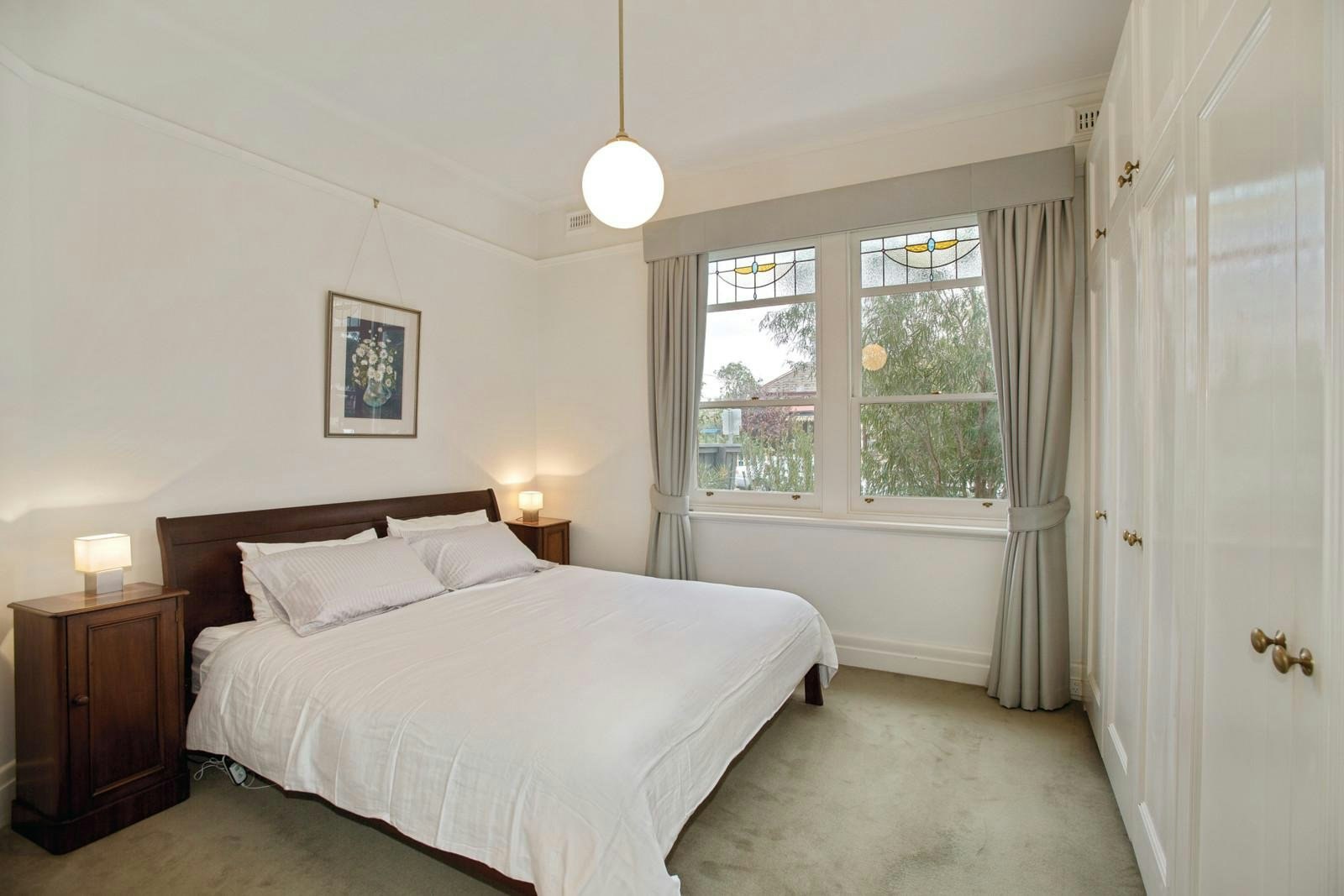 24 Deakin Street, Malvern East, VIC