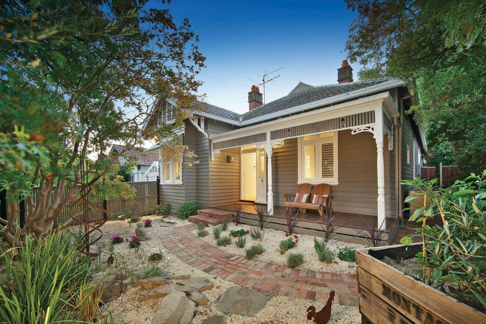 123 Prospect Hill Road, Canterbury, VIC