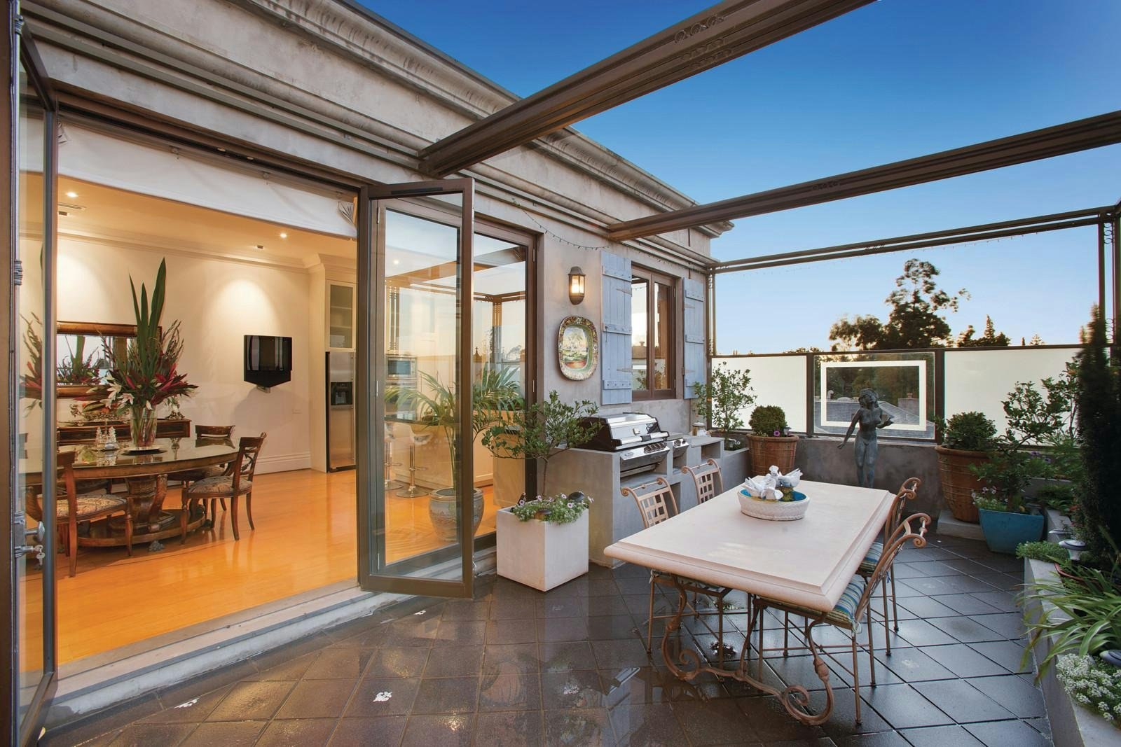 7B Woorigoleen Road, Toorak, VIC