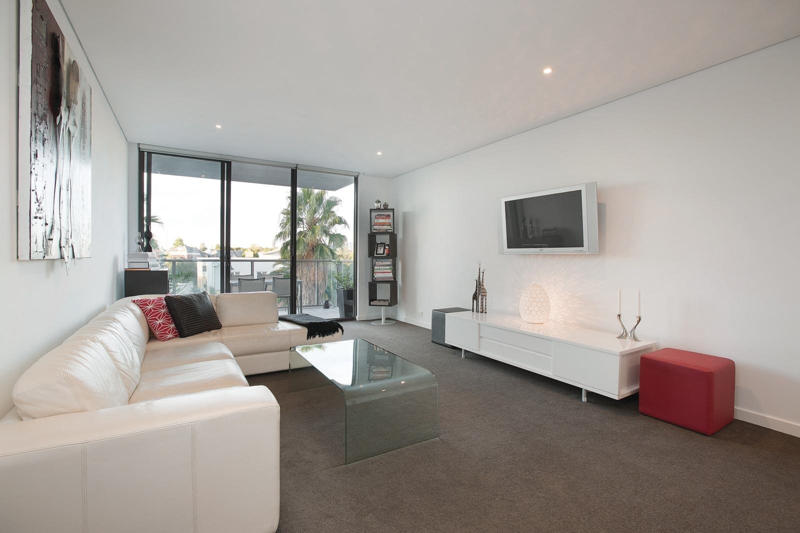 4/151 Beach Street, Port Melbourne - Thumbnail 3