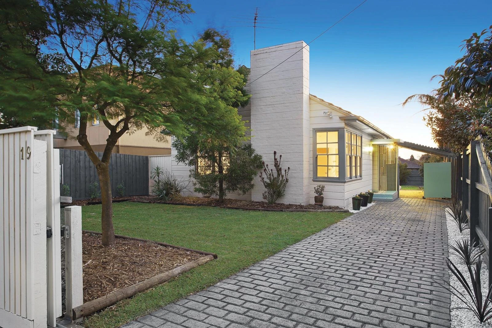 19 Gleniffer Avenue, Brighton East, VIC