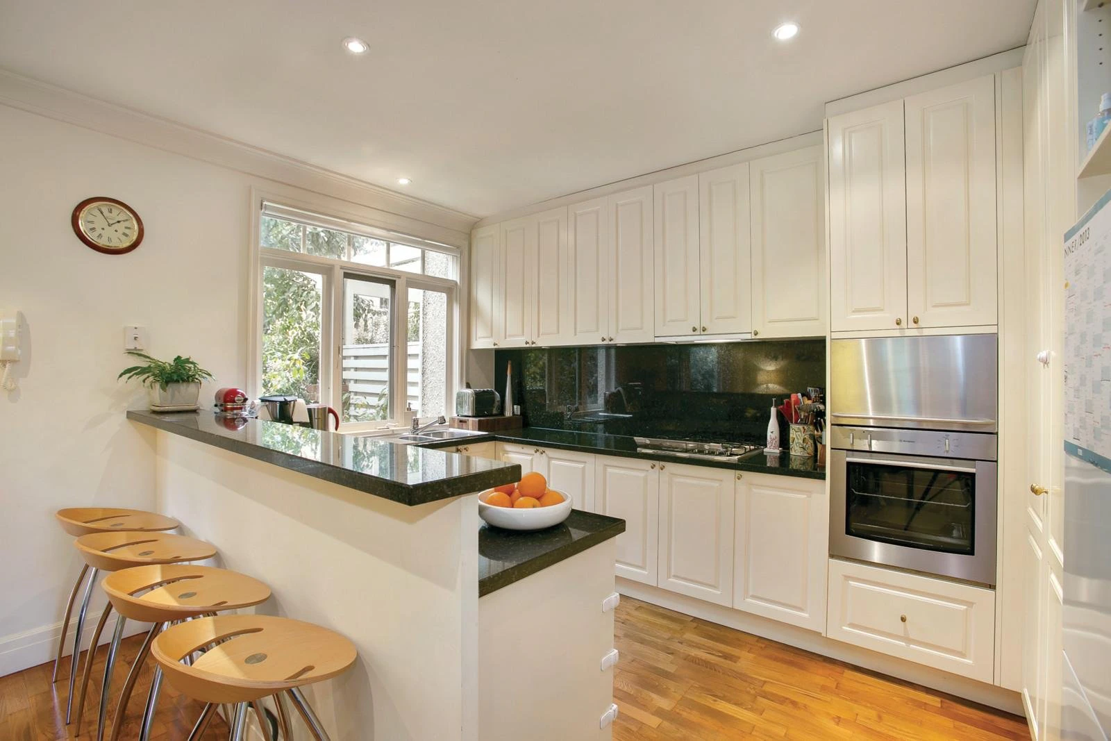 124 Esplanade West, Port Melbourne, VIC