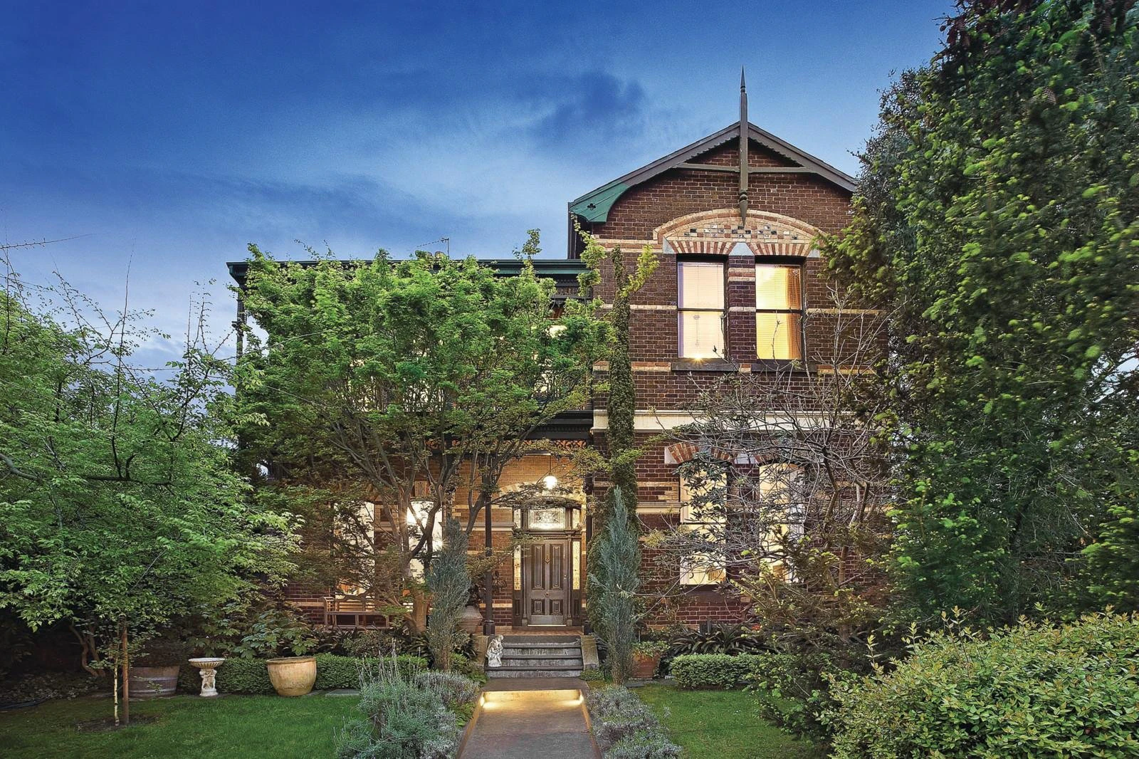17 Brookville Road, Toorak, VIC