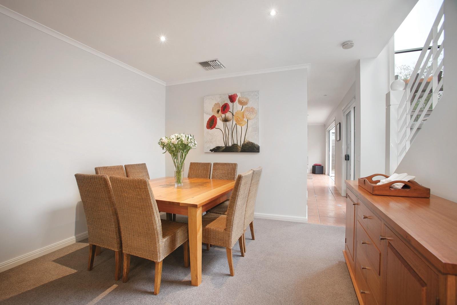 11 Hobsons Bay Parade, Port Melbourne - Thumbnail 8