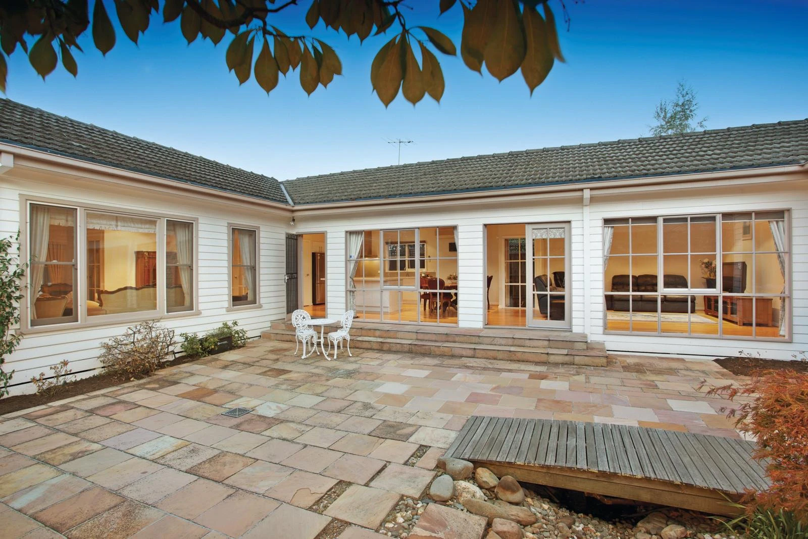 2A Golding Street, Canterbury, VIC