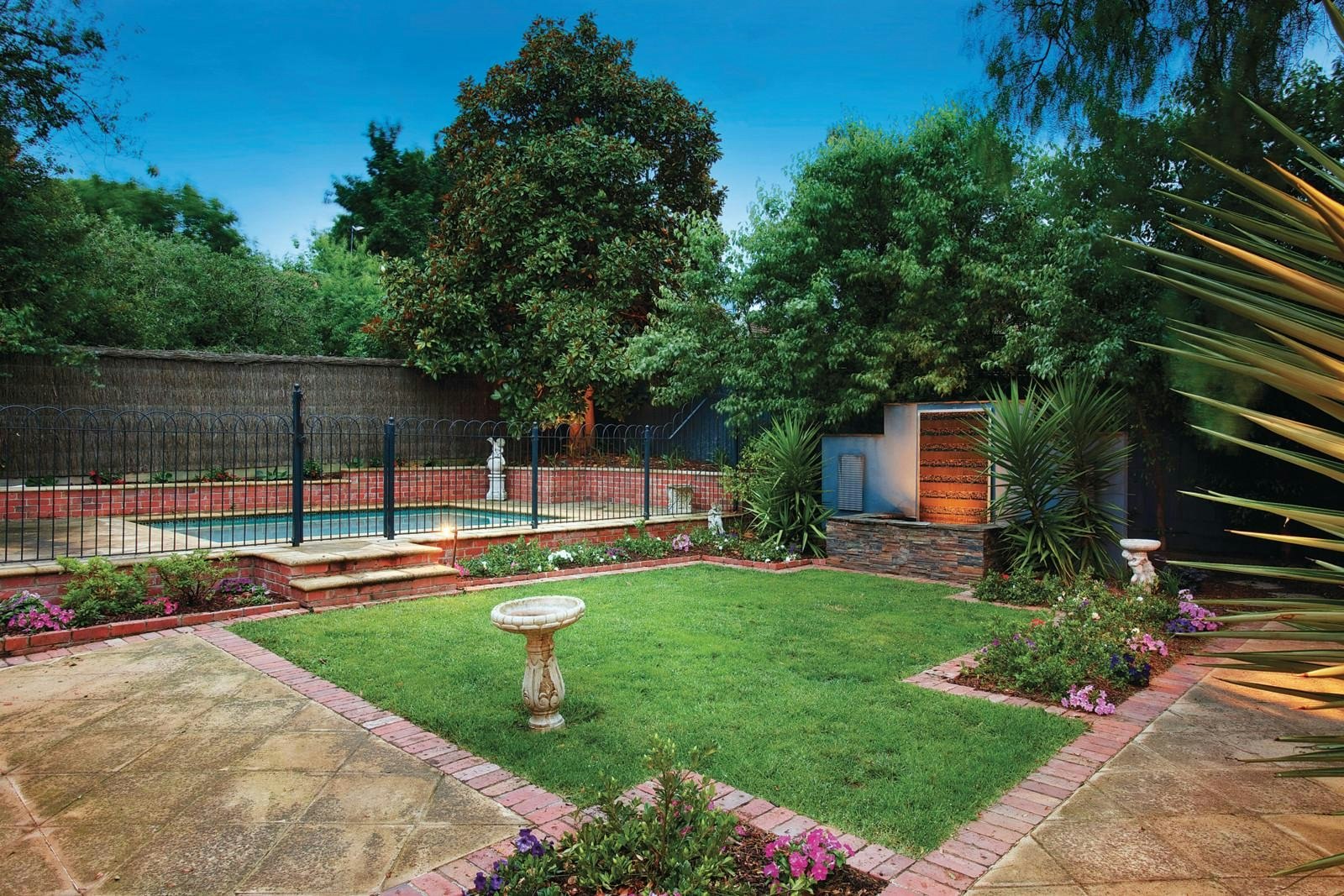 9 Florence Road, Surrey Hills, VIC