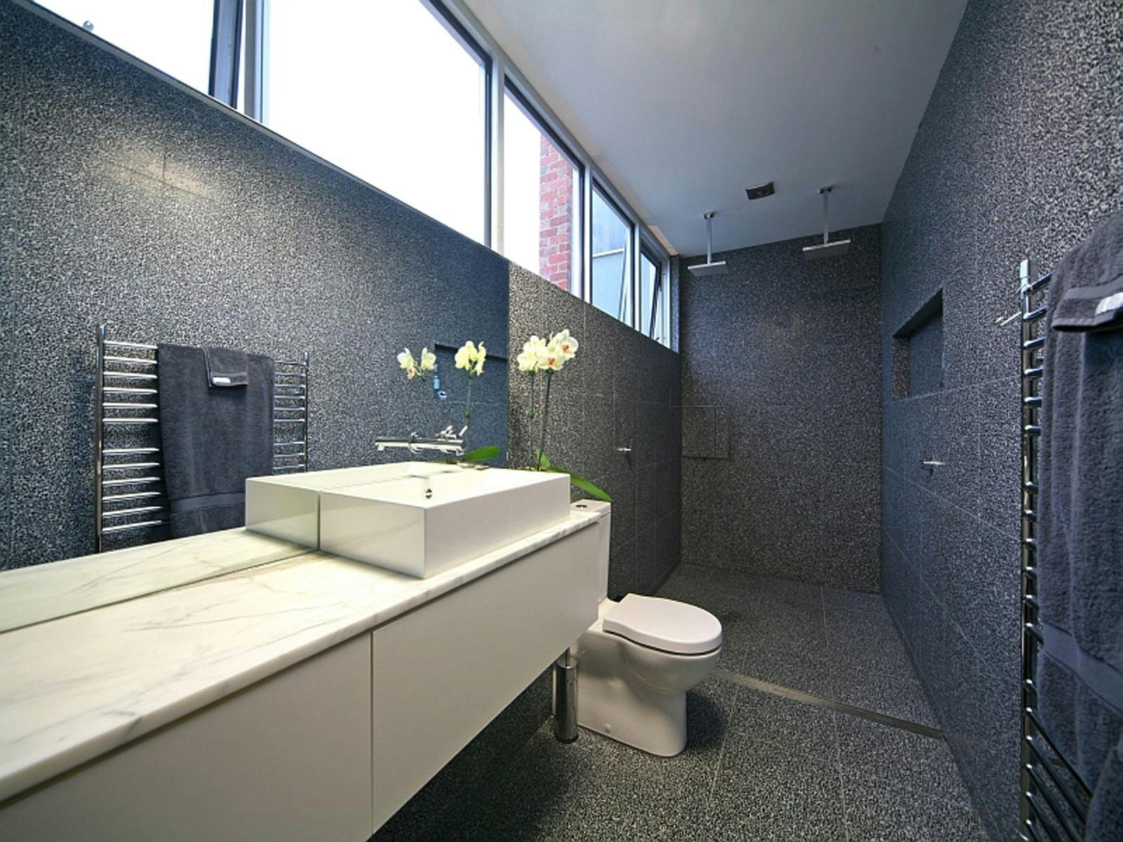 18 Chandlers Road, Malvern, VIC