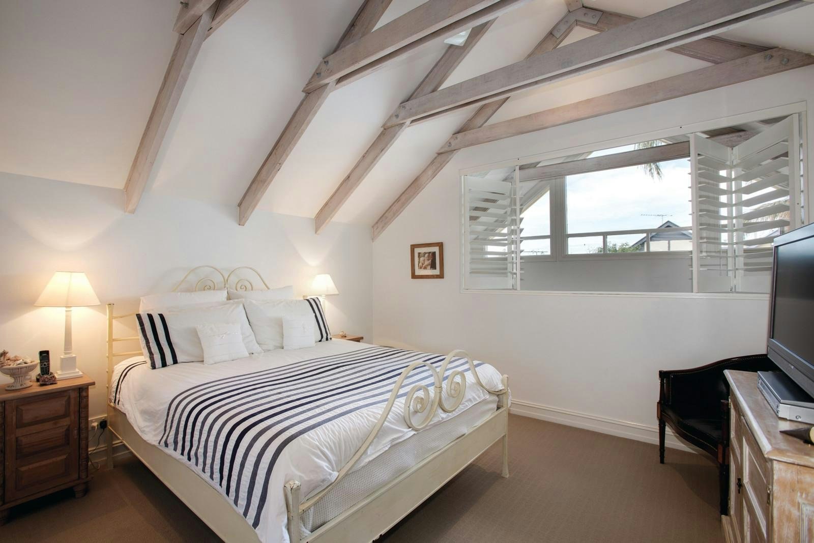 64 Page Street, Albert Park, VIC